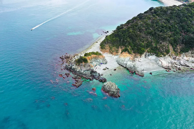 地の島