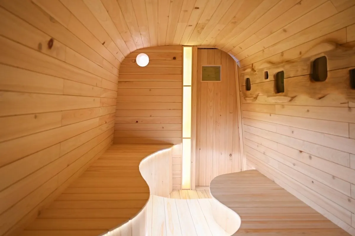 Looks like a bus, but it's a sauna inside!? Hokkaido's new attraction, "Mashu Bus Sauna," is born in Teshikaga Town!