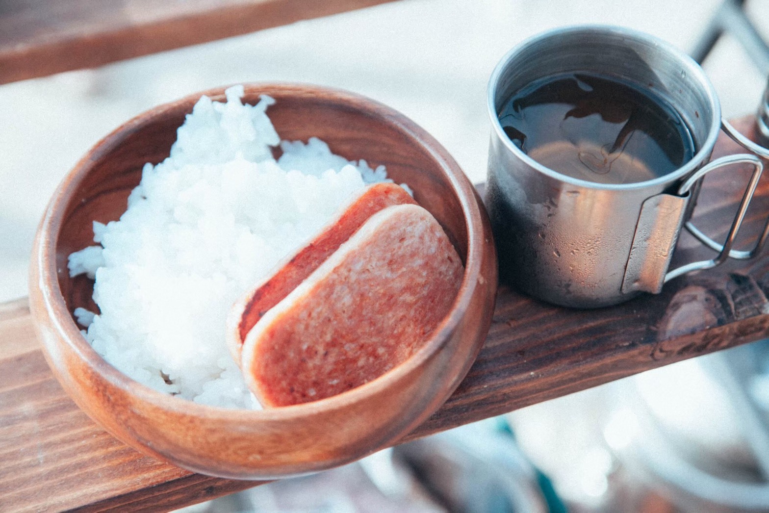 【南部】ローカル離島でキャンプ⛺
〜チャリで島を巡る旅〜 / 焚き火を囲んで夕食🍴
真っ暗な世界に浮かぶ満点の星空🌟