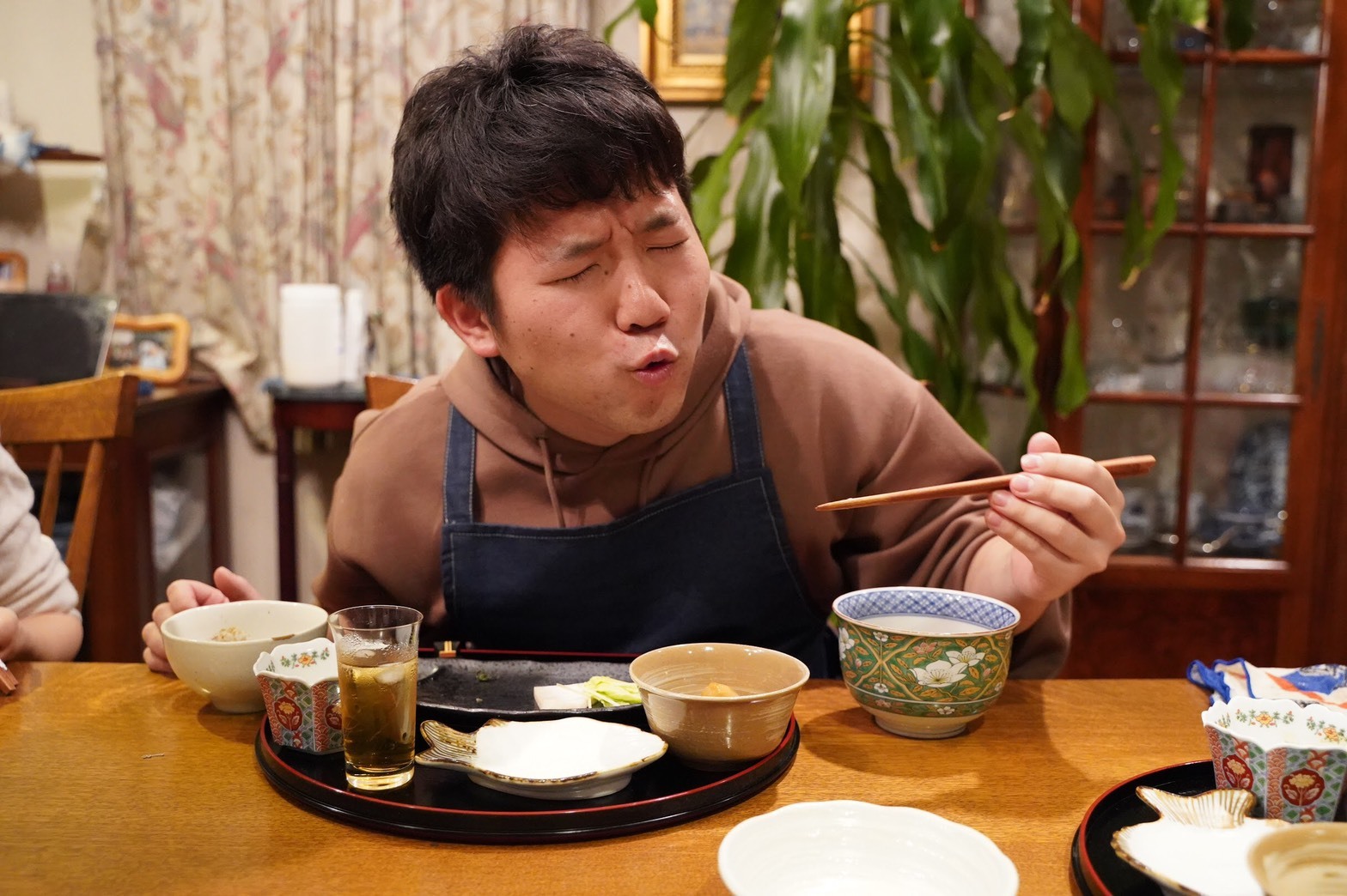 【札幌】地元ならではの藍染体験＆
札幌の母と郷土料理作りの旅
＜藍染体験・夕食付き＞ / 季節の食材を使った北海道の郷土料理