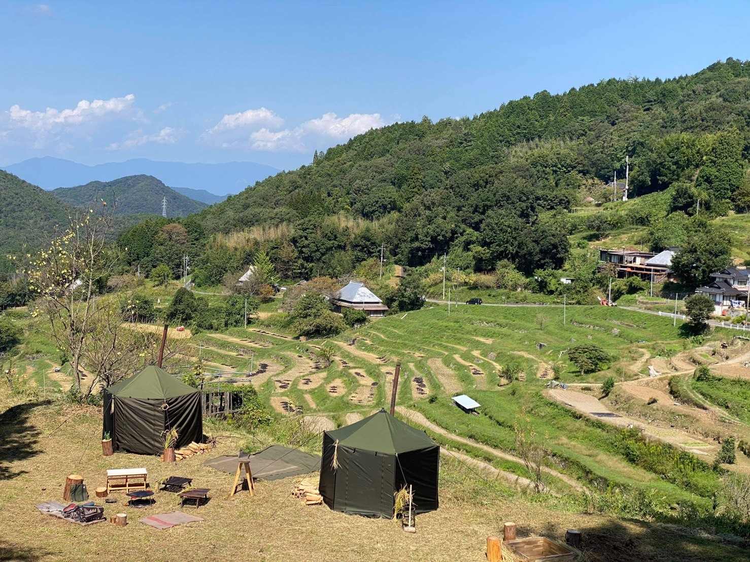 Local charcoal: a rural-life experience with charcoal-grilled local ingredients and freshly cooked terrace-grown rice / The rice terraces of the future, seen from a lookout in the sky