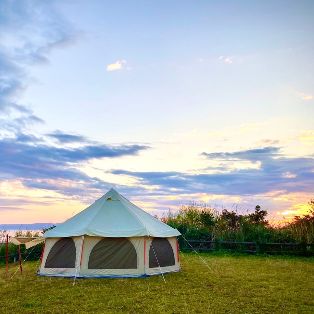 【北部】海も山も欲張りキャンプ⛺
～穴場ビーチと絶景な山を満喫～
＜キャンプ道具込み＞ / 夕陽を見ながら夜ごはん🍴