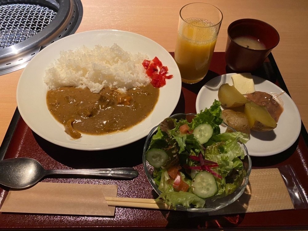 肉屋のカレーと定山渓温泉