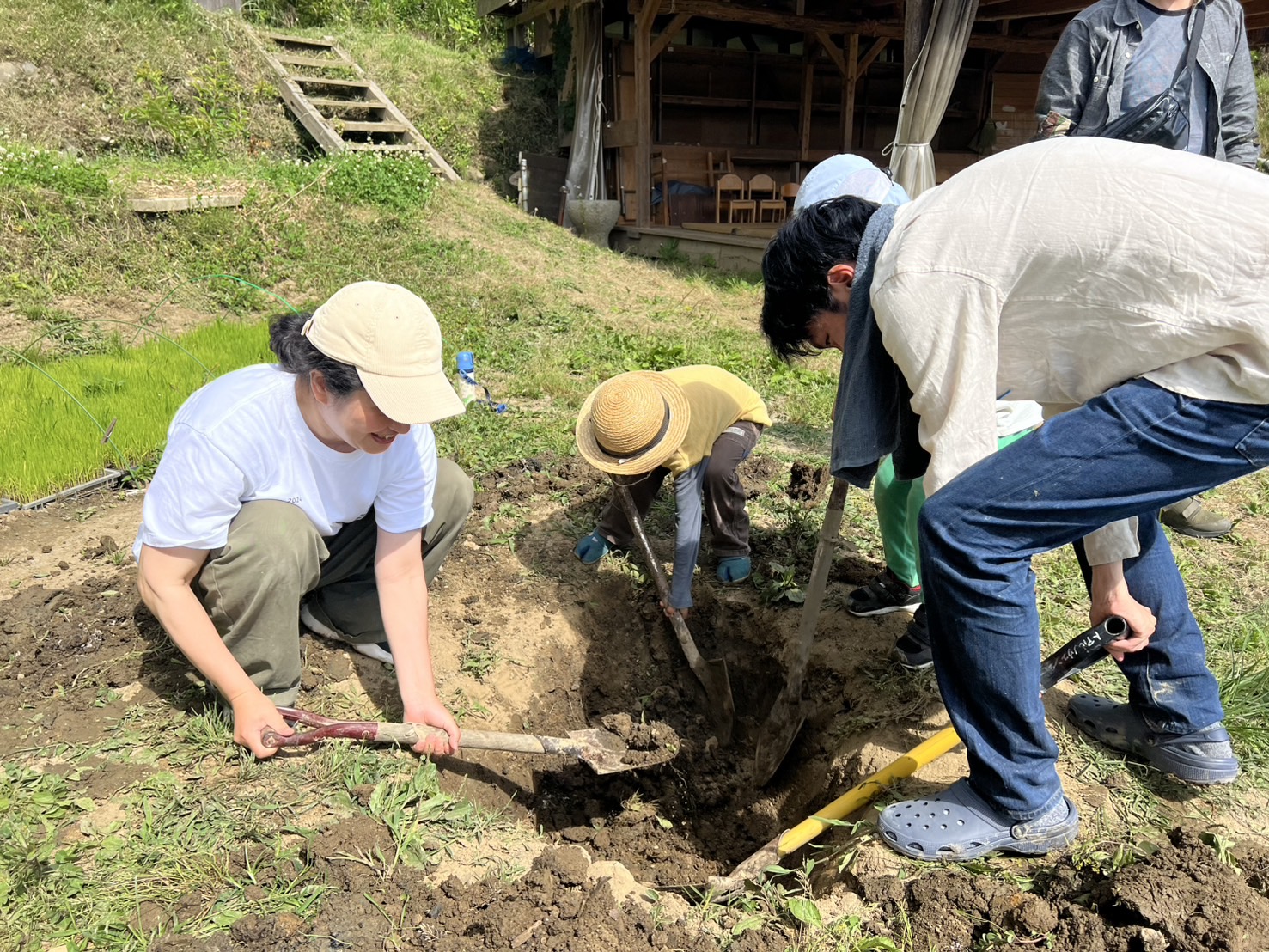 Connect with nature, blend into it, decide nothing and do anything: an Ueyama retreat (1 night, 2 days) / A plan to live with nature and experience it all