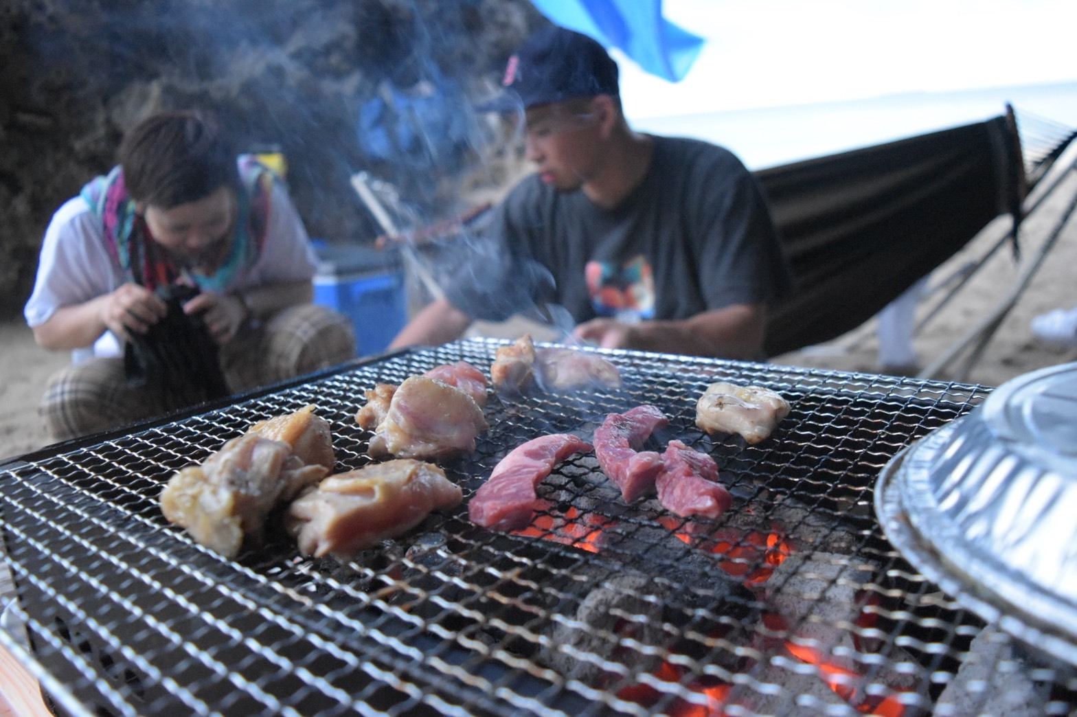 ビーチBBQと貝殻のフォトフレーム作り