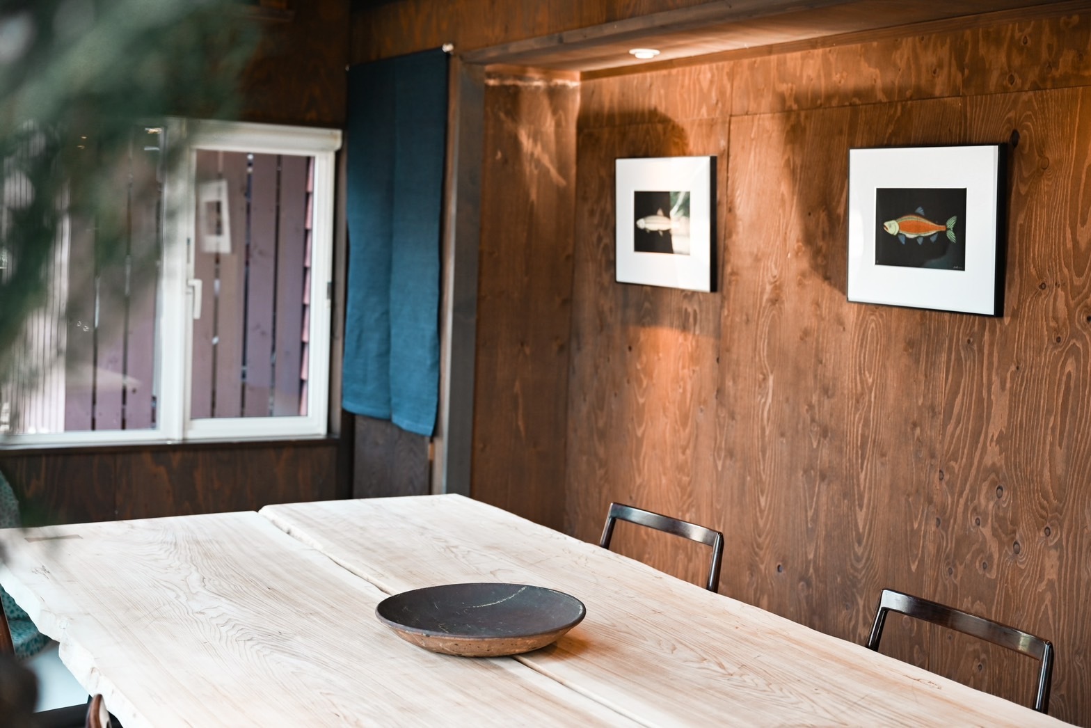 サウナ後はおしゃれなラウンジで休憩