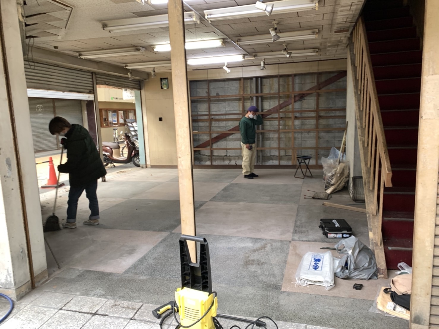 DIY to bring empty buildings back to life