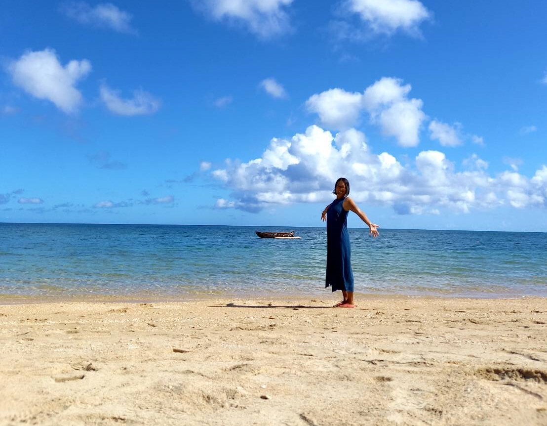 Relaxing on a nameless beach with a stunning view