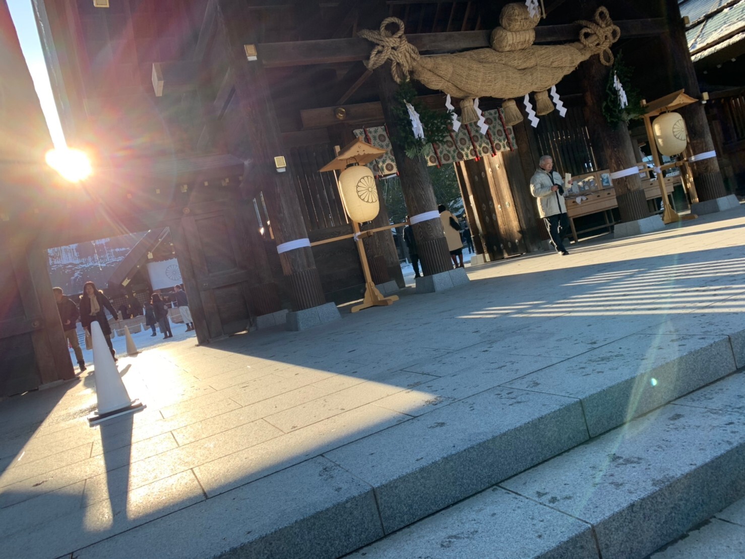 【円山】道産子と地元グルメ＆HOTな札幌スポット巡り旅
＜白い恋人パーク入場料込み＞ / 北海道最大の神宮
"北海道神宮"を散策しよう！