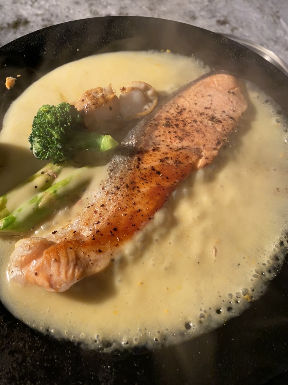 【苫小牧】大自然の中で本格キャンプ飯＆動画鑑賞
＜キャンプ道具・３食・温泉付き＞ / 大自然のもとで青空レストラン！
キャンプ場で味わう粋な本格料理
