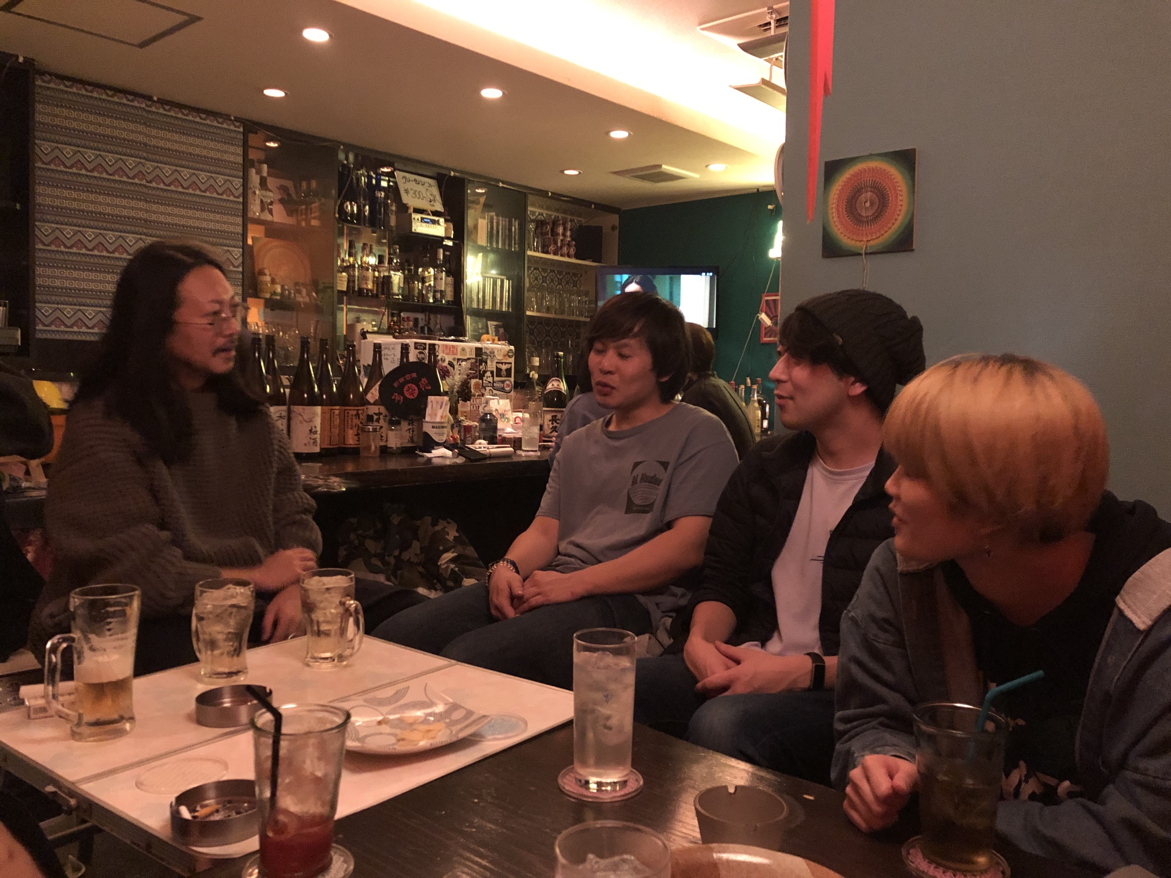 〆のラーメン年間180杯の飲兵衛と行く、観光客だけでは行けないディープな店を飲み歩く旅 / 旅の醍醐味、地元民との交流！
