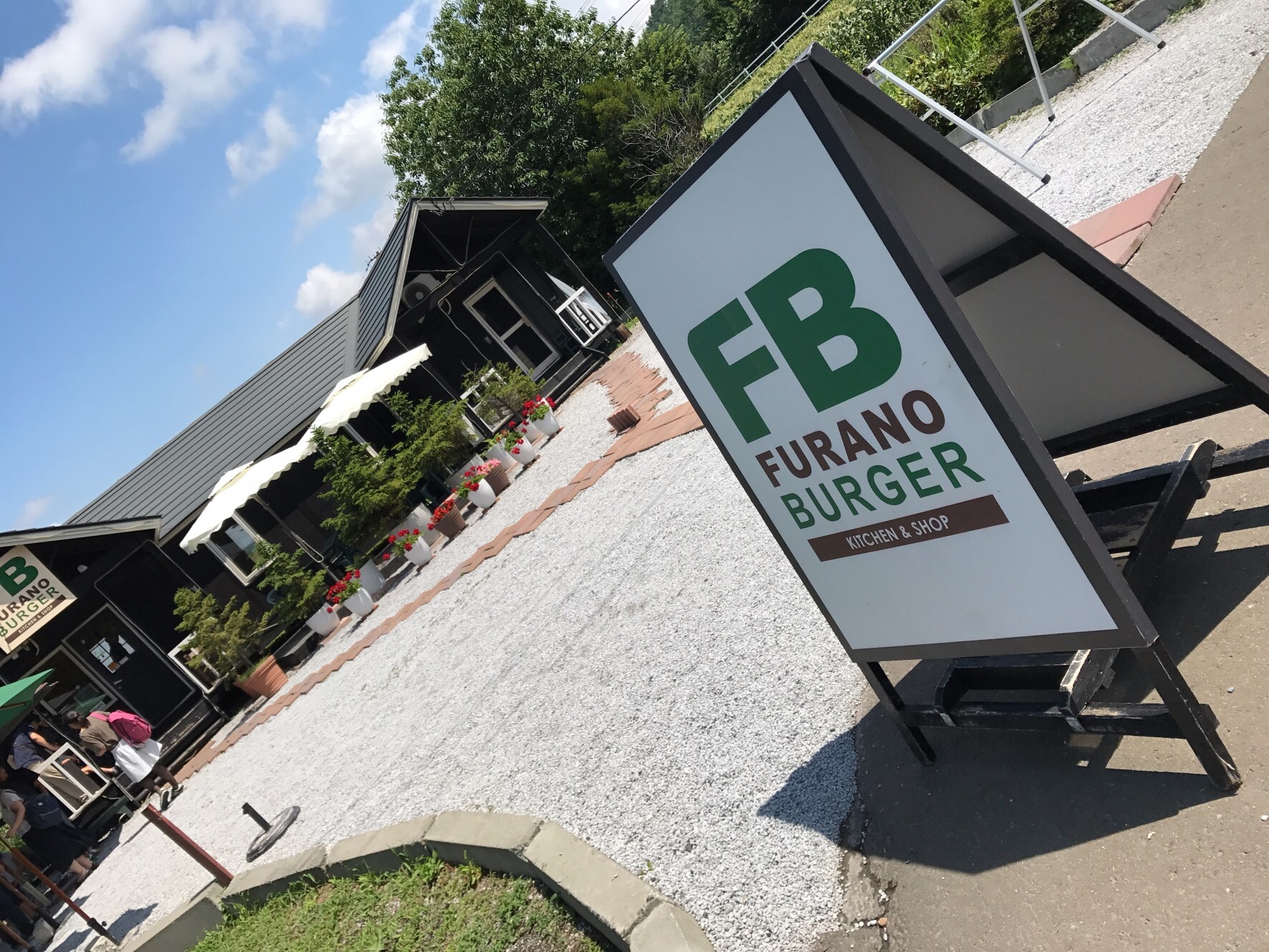 Furano and Biei: a tour of Hokkaido local food packed with flavor / Your local friend's favorite: a superb hamburger