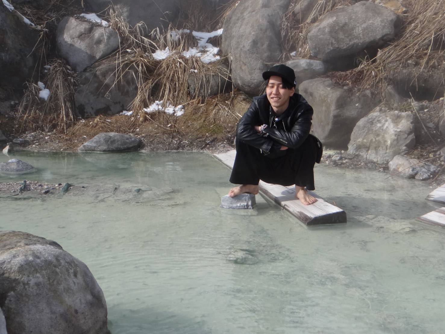 【ニセコ】名水を使ったうどんと穴場秘湯を探訪旅＜昼食・温泉付き＞ / 源泉かけ流し♨
山奥の穴場秘湯で極楽チルタイム