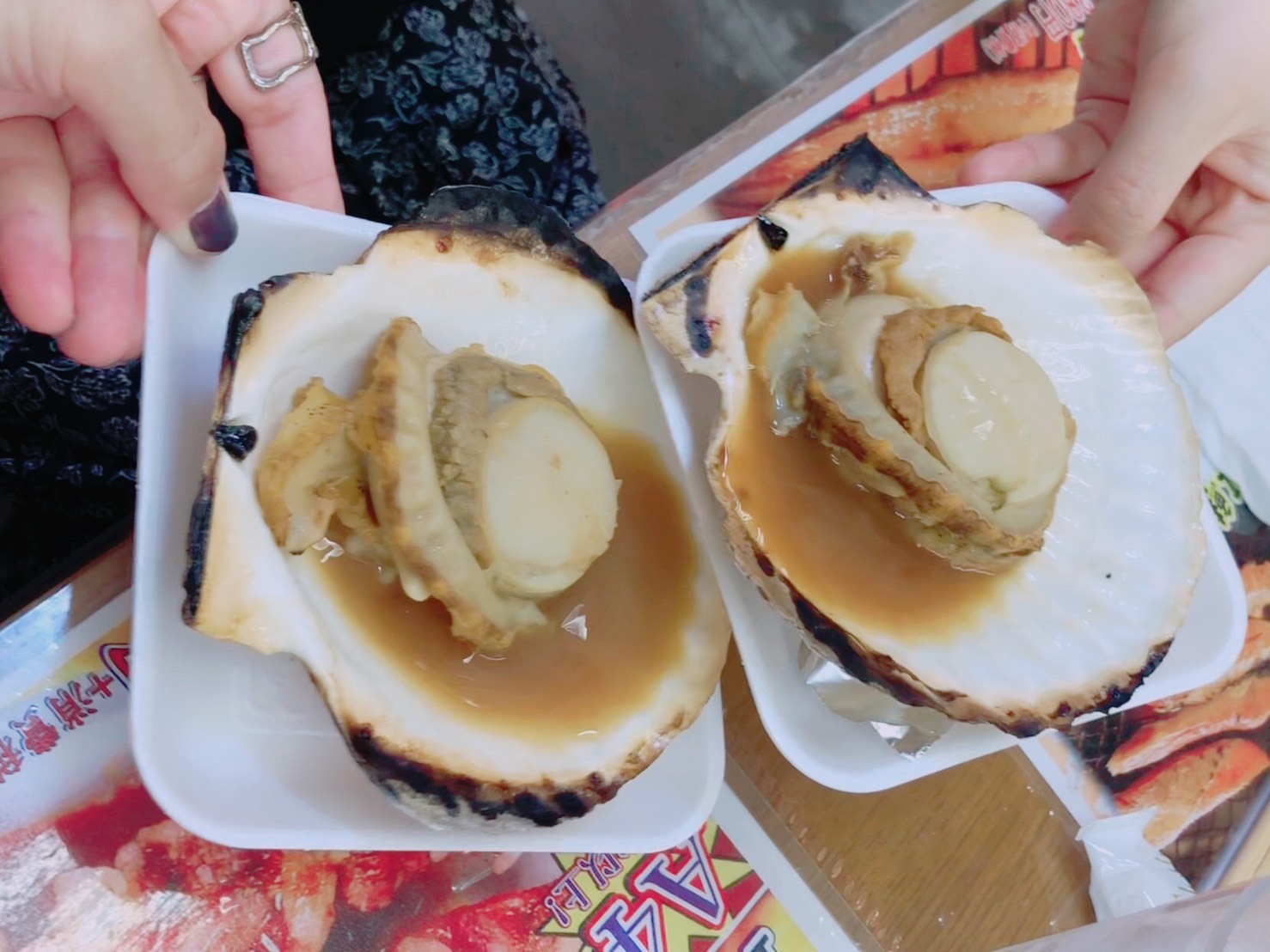 Otaru: touring stylish spots in retro, romantic Otaru / Strolling through retro Otaru