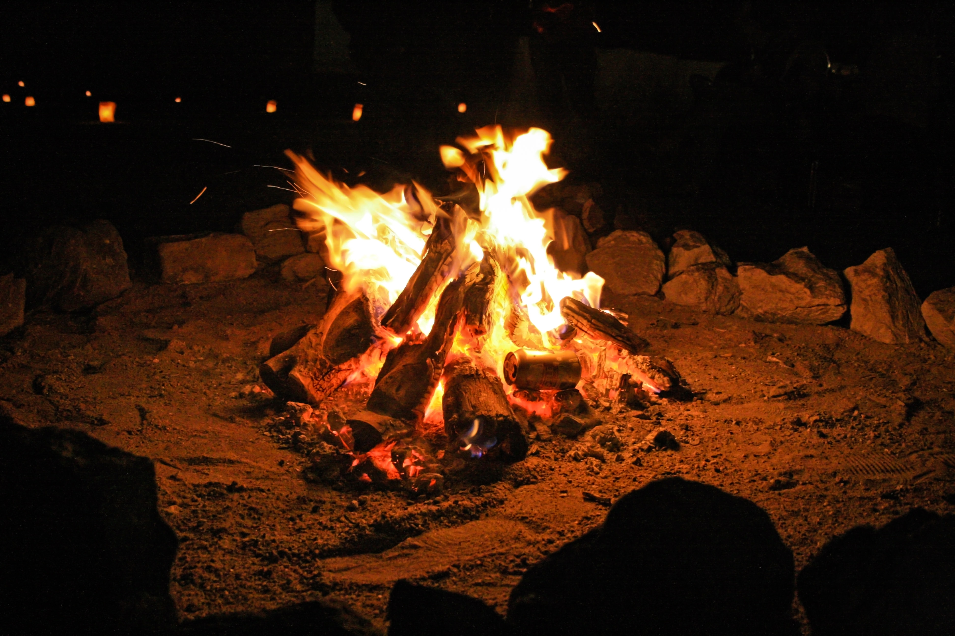【北海道・札幌】
ぜいたく・まんぷく・ぽかぽか。
ワイナリーで極上デトックスキャンプ⛺ / 【焚き火・地ワイン・キャンプ飯】
極上のデトックス体験。
ほろ酔い気分で、日常を忘れる時間🌿