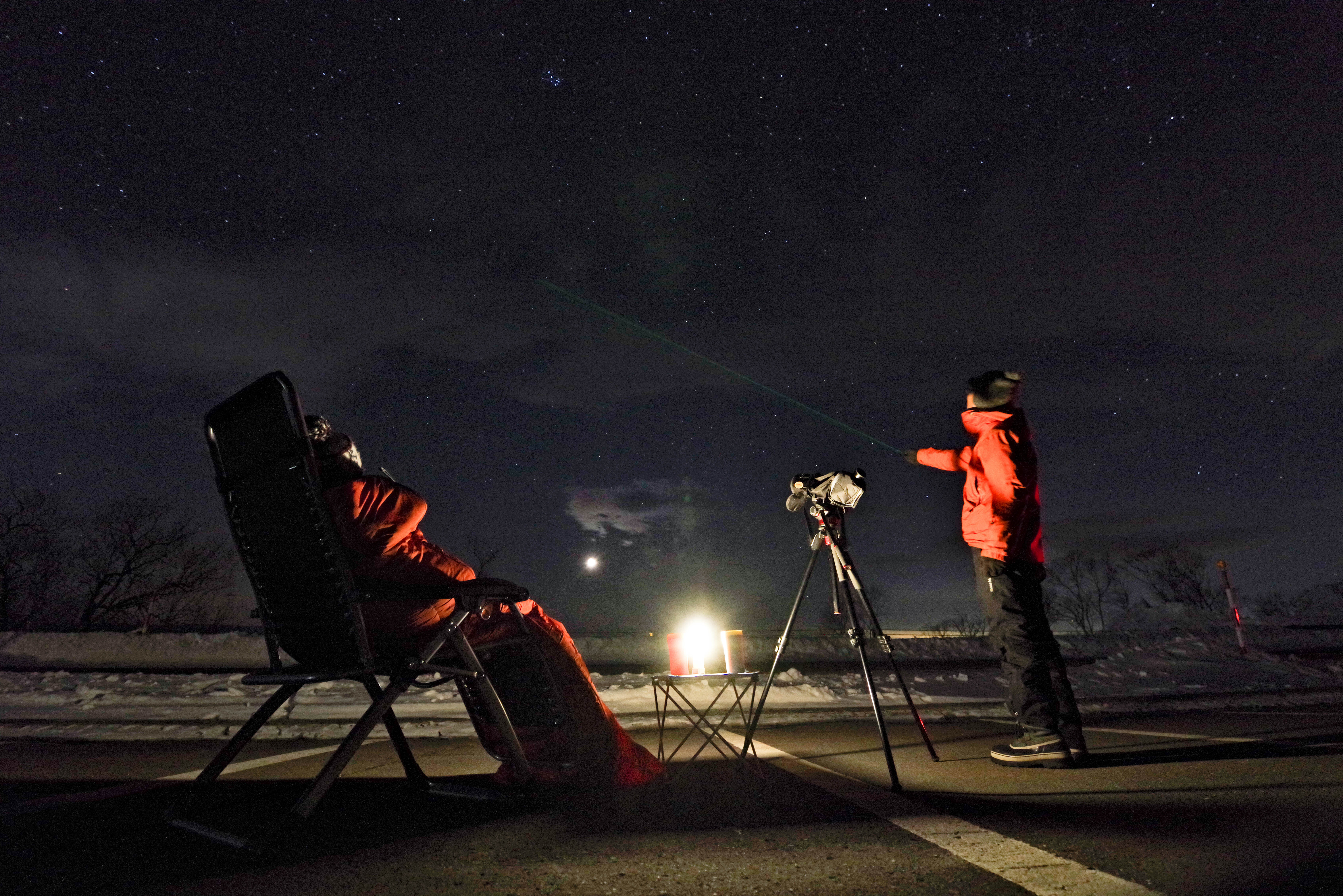 【ばんばんざいも体験】360度の満点の星空を眺めよう！摩周湖ナイトウォッチング / ゆったり流れる時間の中、星空鑑賞。大自然に癒されよう