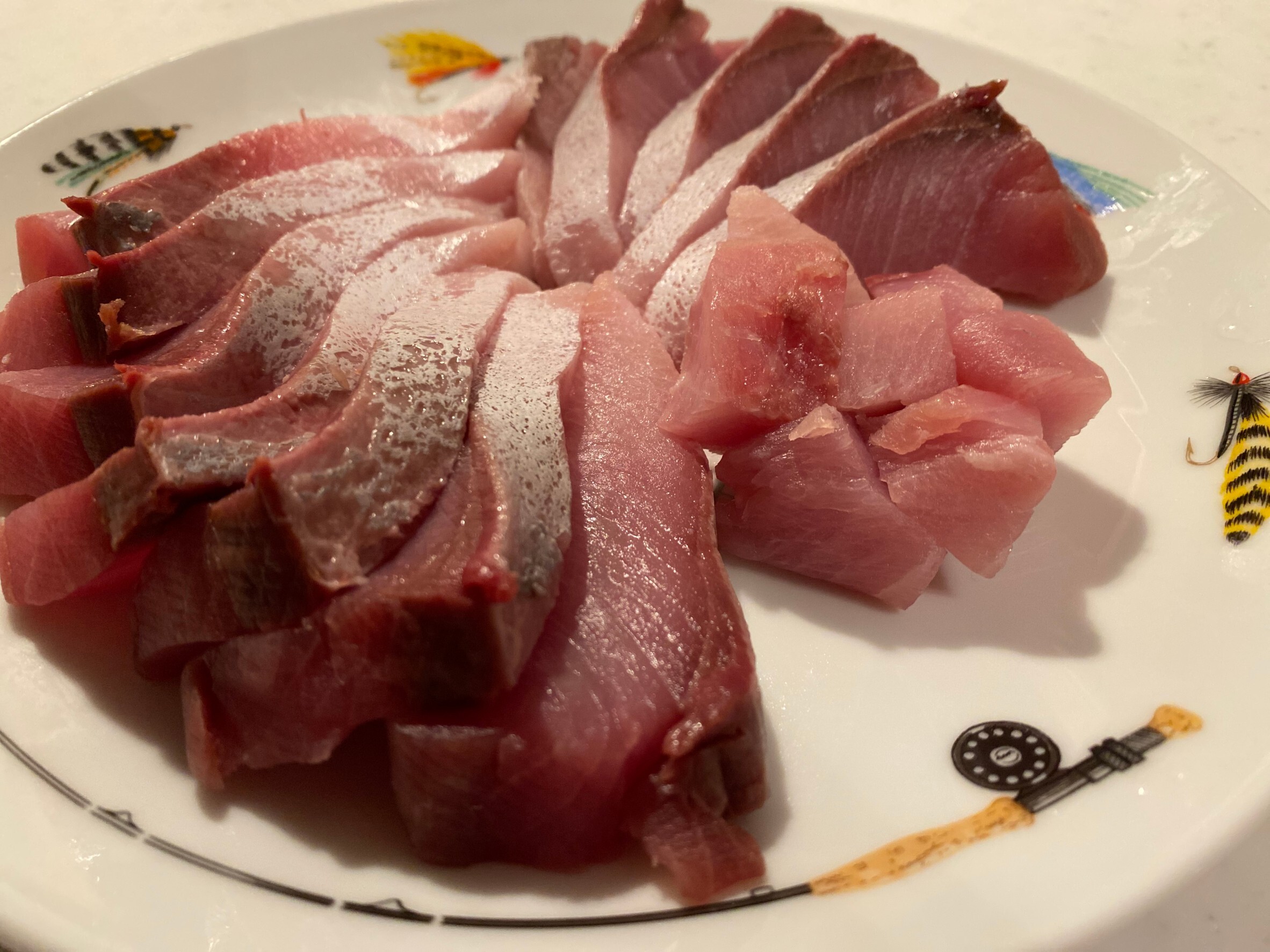 Shakotan: yellowtail fishing from a boat while gazing at Shakotan blue / Taking your catch home